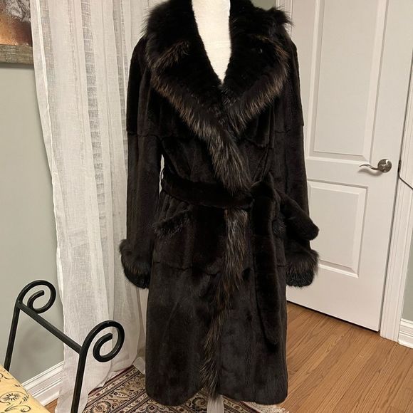 Maximilian Mink Coat - Picture 1 of 11